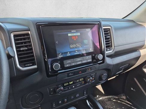 Used 2024 Nissan Frontier SV w/ SV Convenience Package RWD image 19