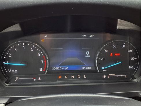Used 2024 Ford Explorer XLT w/ Equipment Group 202A AWD/4WD image 15