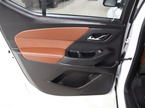 Used 2018 Chevrolet Traverse High Country image 22