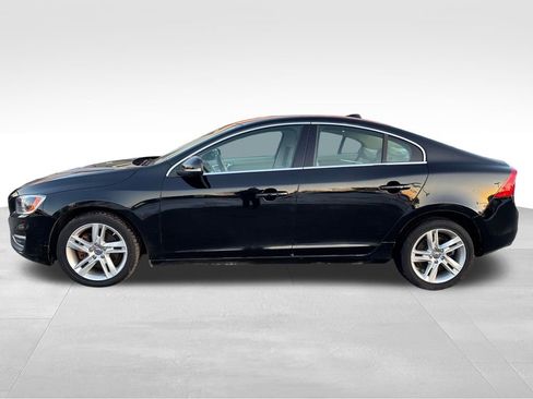 Used 2015 Volvo S60 T5 Platinum image 5