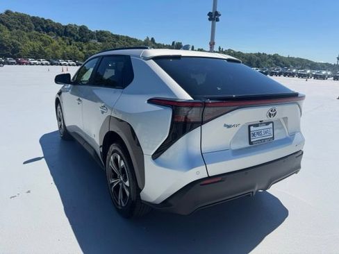 Certified 2023 Toyota bZ4X AWD w/ Weather Package image 9