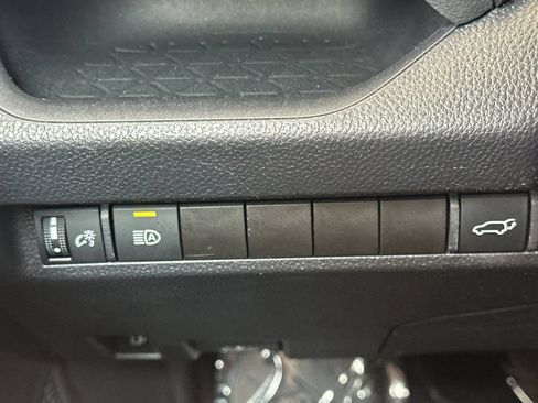 Certified 2024 Toyota RAV4 XLE w/ Convenience Package AWD/4WD image 32