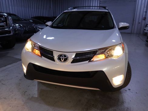 Used 2014 Toyota RAV4 Limited image 42