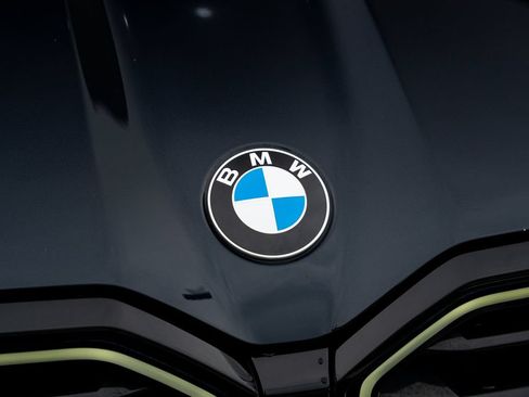 Used 2023 BMW XM AWD/4WD image 8