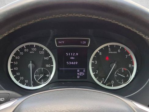 Used 2019 INFINITI QX30 FWD image 11