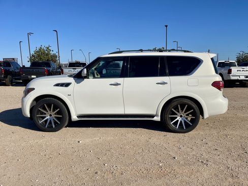Used 2014 INFINITI QX80 2WD w/ Theater Package image 2