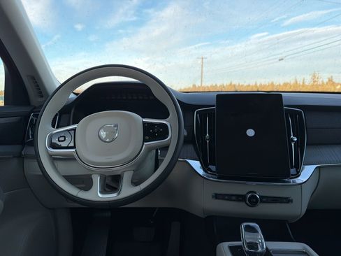 New 2026 Volvo XC90 B6 Ultra w/ Protection Package image 12