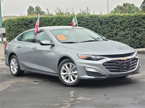 Used 2024 Chevrolet Malibu LT image 2