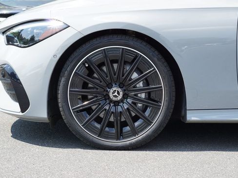 Used 2024 Mercedes-Benz CLE 300 4MATIC Coupe image 9