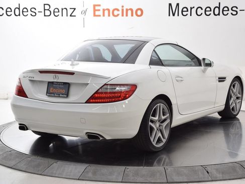 Used 2016 Mercedes-Benz SLK 300 image 6