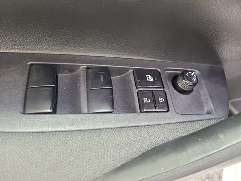 Used 2024 Toyota Corolla LE FWD image 17