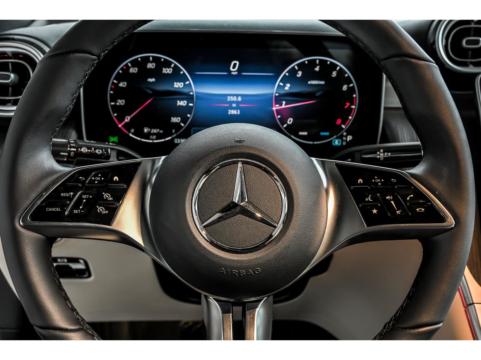 Used 2026 Mercedes-Benz GLC 300 4MATIC image 17