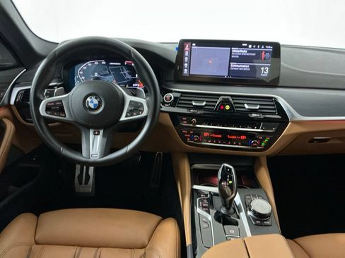 Certified 2023 BMW M550i xDrive w/ Executive Package AWD/4WD image 9