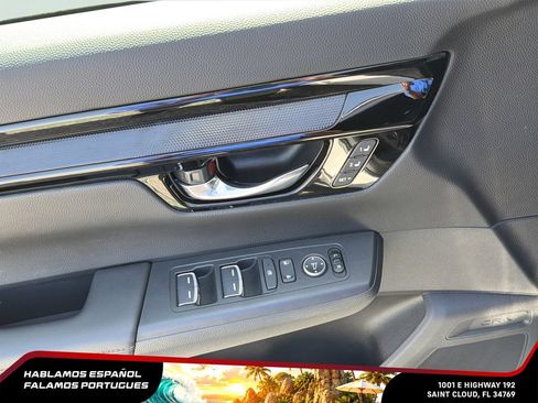 Used 2025 Honda CR-V Sport Touring image 11
