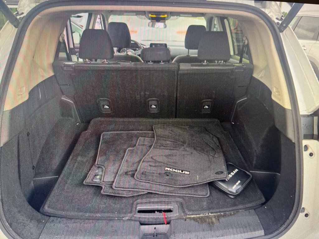 Certified 2024 Nissan Rogue SV AWD/4WD image 5