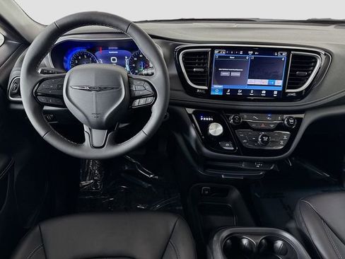 New 2026 Chrysler Pacifica Select w/ S Appearance Package image 21