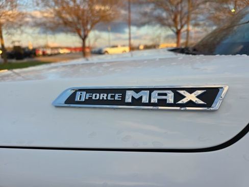 Used 2025 Toyota Sequoia Limited image 9