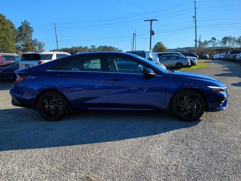 New 2026 Hyundai Elantra SEL Sport image 4