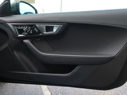 Used 2016 Jaguar F-TYPE Convertible RWD image 42
