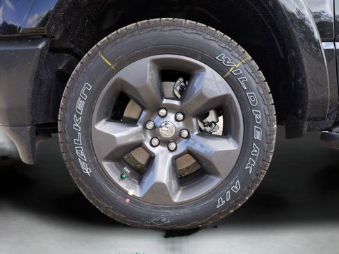 Used 2022 RAM 1500 Big Horn AWD/4WD image 32