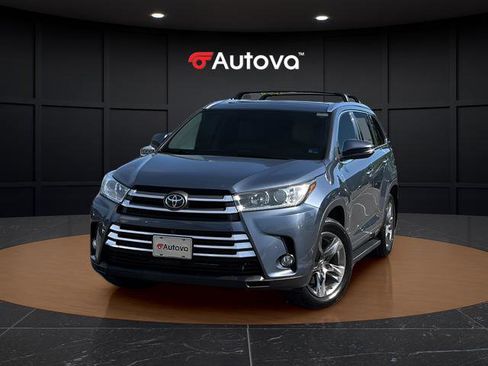 Used 2018 Toyota Highlander Limited Platinum AWD/4WD image 1