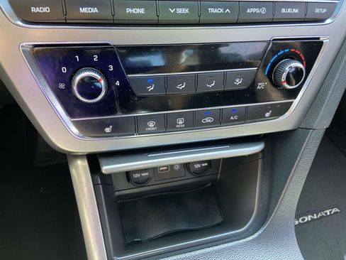 Used 2017 Hyundai Sonata Sport w/ Value Edition Package 02 image 17