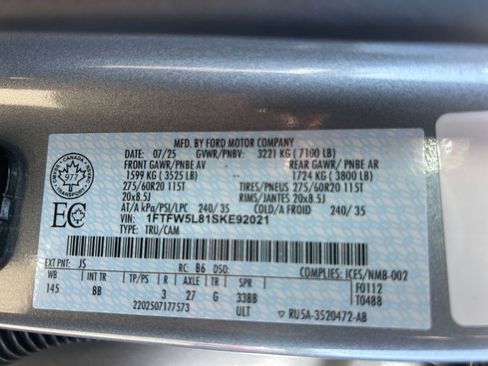 Used 2025 Ford F150 Lariat AWD/4WD image 37