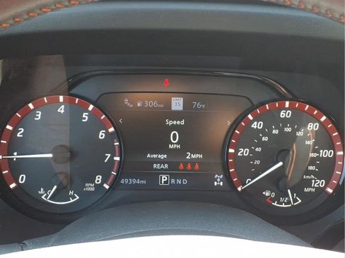 Used 2024 Nissan Titan PRO-4X w/ Pro-4x Convenience Package image 14