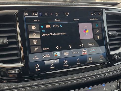 New 2026 Chrysler Pacifica Select w/ S Appearance Package image 16