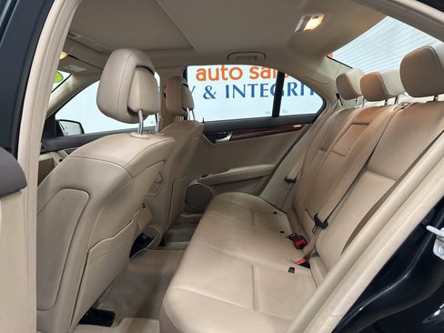 Used 2011 Mercedes-Benz C 300 4MATIC Sedan image 14