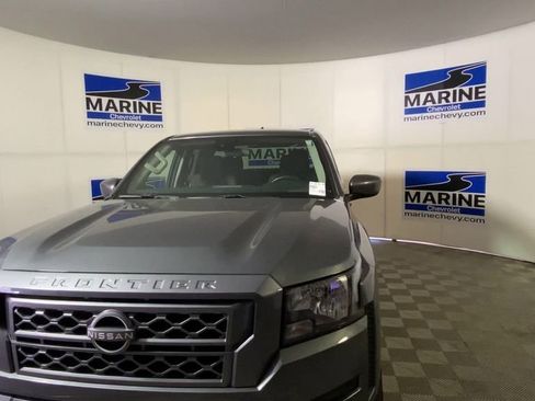 Used 2023 Nissan Frontier SV RWD image 5