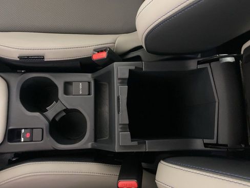 Used 2025 Subaru Forester Limited image 24