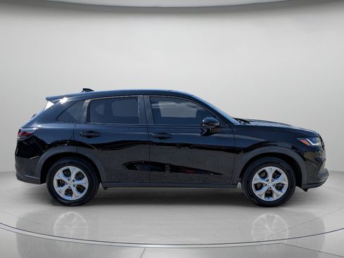 Used 2024 Honda HR-V LX image 9
