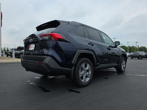 Used 2024 Toyota RAV4 XLE w/ Convenience Package AWD/4WD image 7