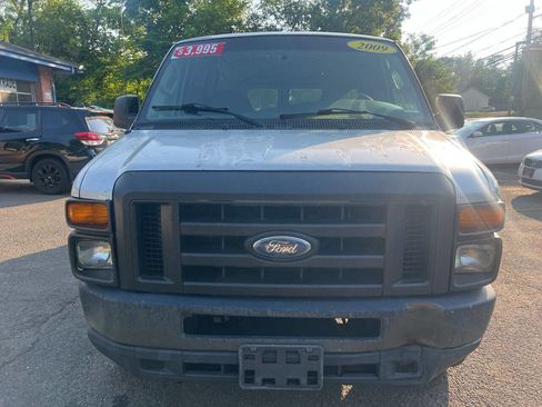 Used 2008 Ford E-150 and Econoline 150 image 2