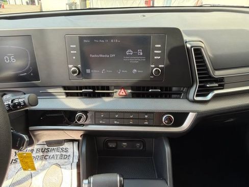 Certified 2024 Kia Sportage LX AWD/4WD image 13