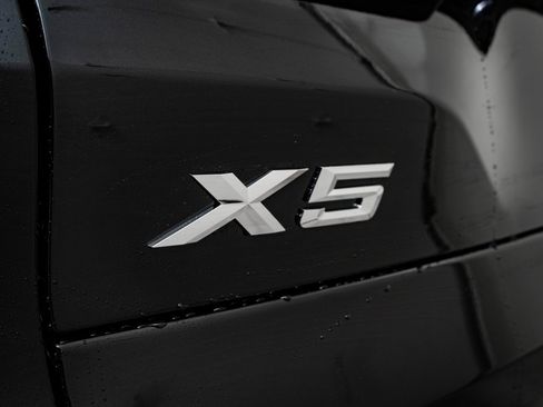 New 2026 BMW X5 xDrive40i w/ Climate Comfort Package image 16