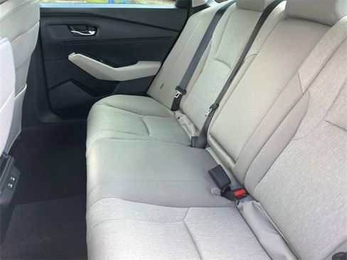 New 2025 Honda Accord SE image 13