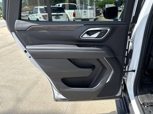 Used 2021 Chevrolet Tahoe 4WD image 42