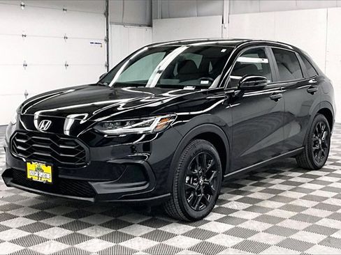 Used 2023 Honda HR-V Sport image 10