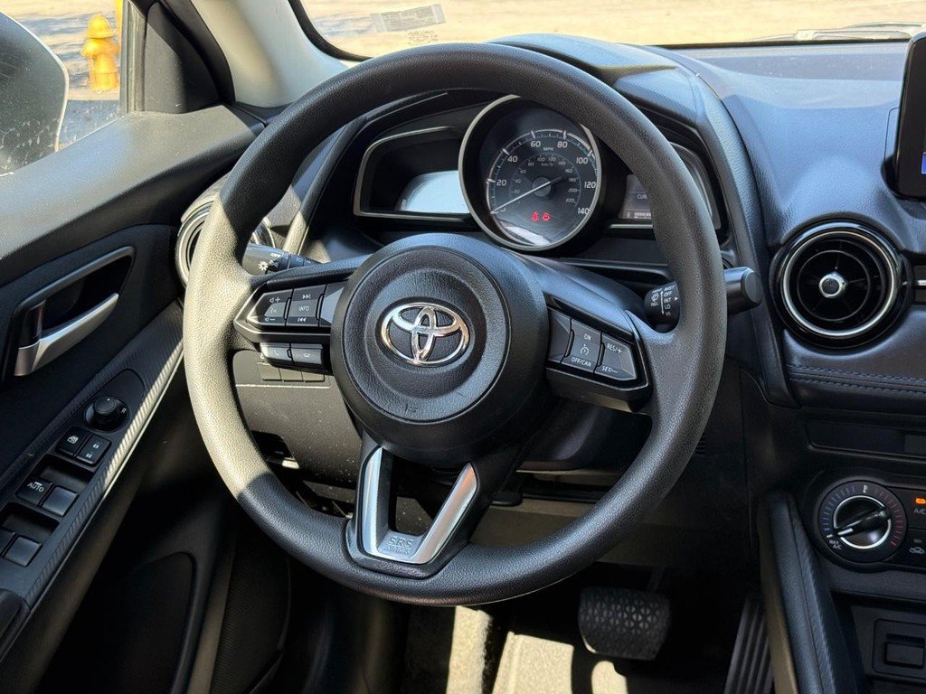 Used 2019 Toyota Yaris LE FWD image 10