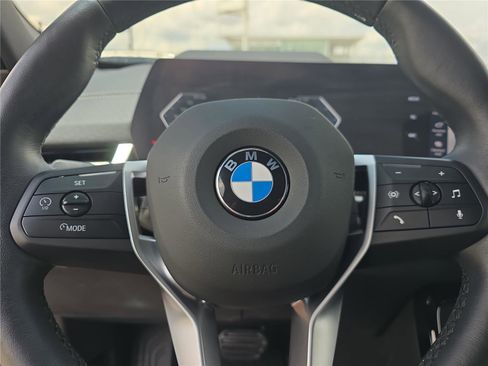 Used 2025 BMW X2 xDrive28i AWD/4WD image 22