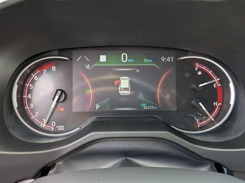 Used 2023 Toyota RAV4 LE AWD/4WD image 18