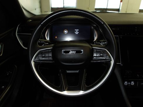 Used 2024 Jeep Grand Cherokee L Laredo AWD/4WD image 14