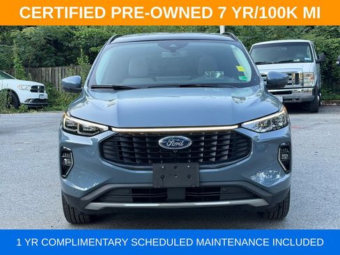 Used 2023 Ford Escape Platinum w/ Premium Technology Package AWD/4WD image 2