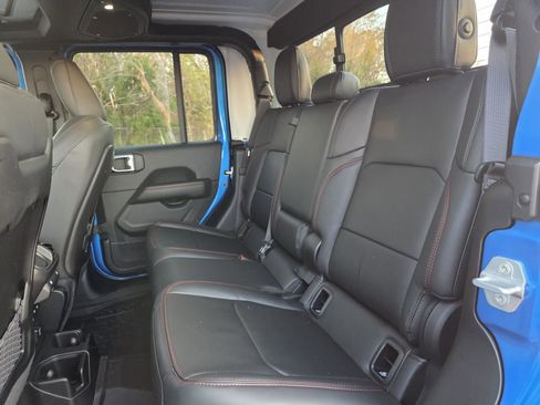 New 2026 Jeep Gladiator Rubicon w/ Safety Group image 16