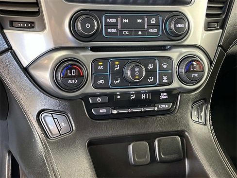Used 2019 Chevrolet Tahoe LT w/ Luxury Package image 35