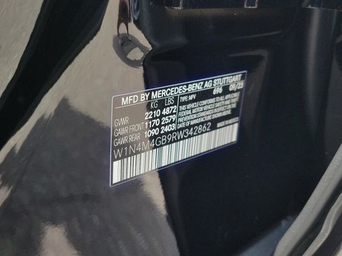 Certified 2024 Mercedes-Benz GLB 250 image 32