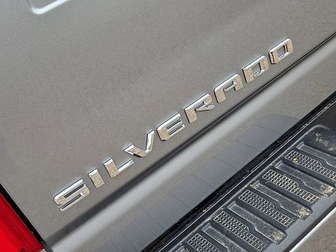 Used 2024 Chevrolet Silverado 2500 High Country w/ High Country Premium Package image 14