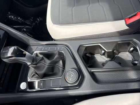 New 2026 Volkswagen Taos SE AWD/4WD image 19